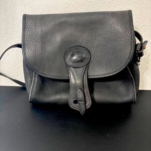 Vintage Dooney & Bourke crossbody